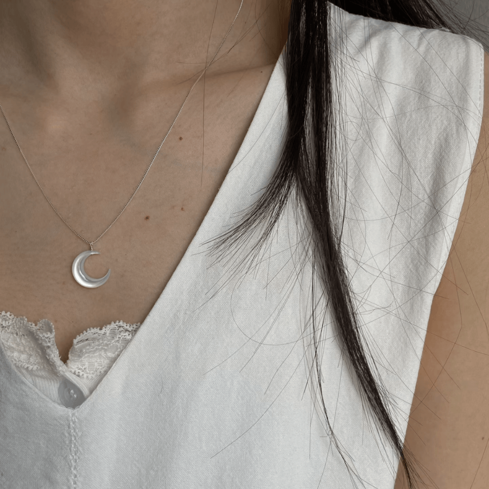 Lunather™ Moonlight Mother-of-Pearl Necklace