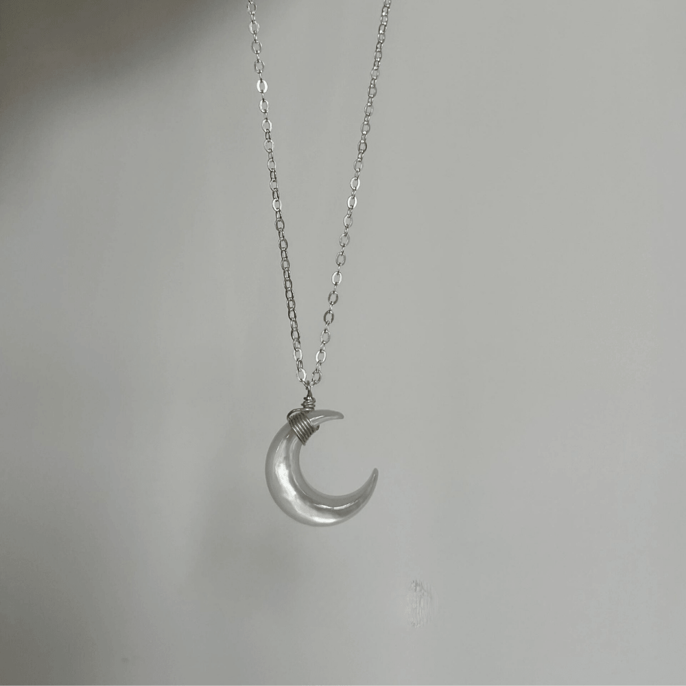 Lunather™ Moonlight Mother-of-Pearl Necklace