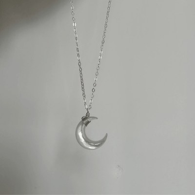 Lunather™ Moonlight Mother-of-Pearl Necklace