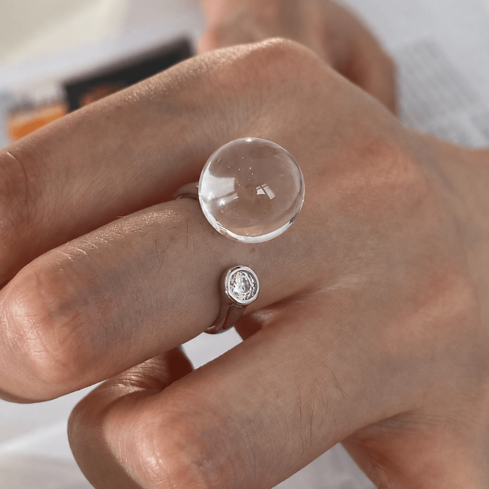 Lunather™ Invisible Floating Bubble Clear Quartz Ring