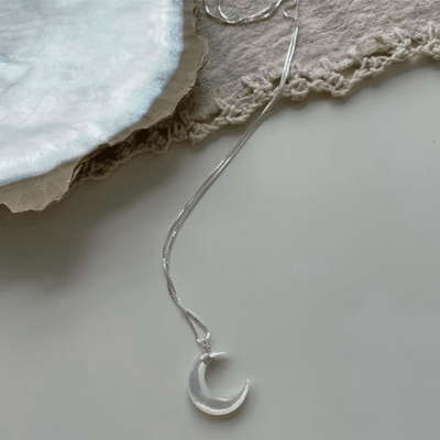 Lunather™ Moonlight Mother-of-Pearl Necklace