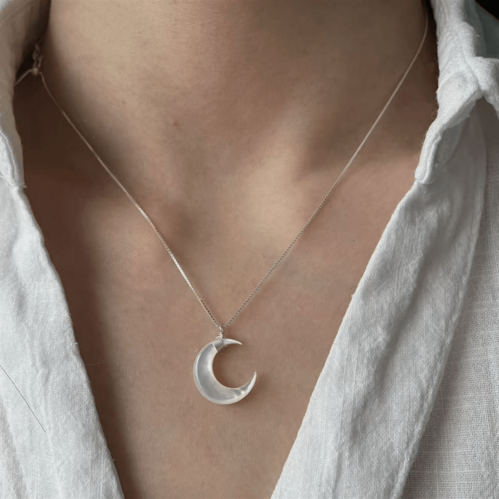 Lunather™ Moonlight Mother-of-Pearl Necklace